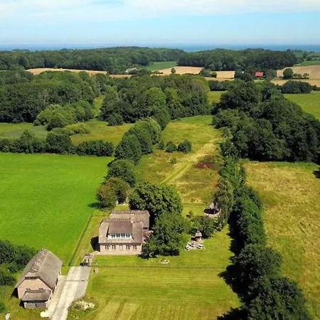 Landhausvilla Wolsroi Villa