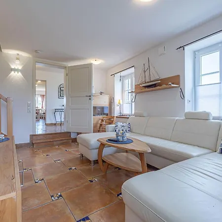 Landhausvilla Wolsroi וילה *